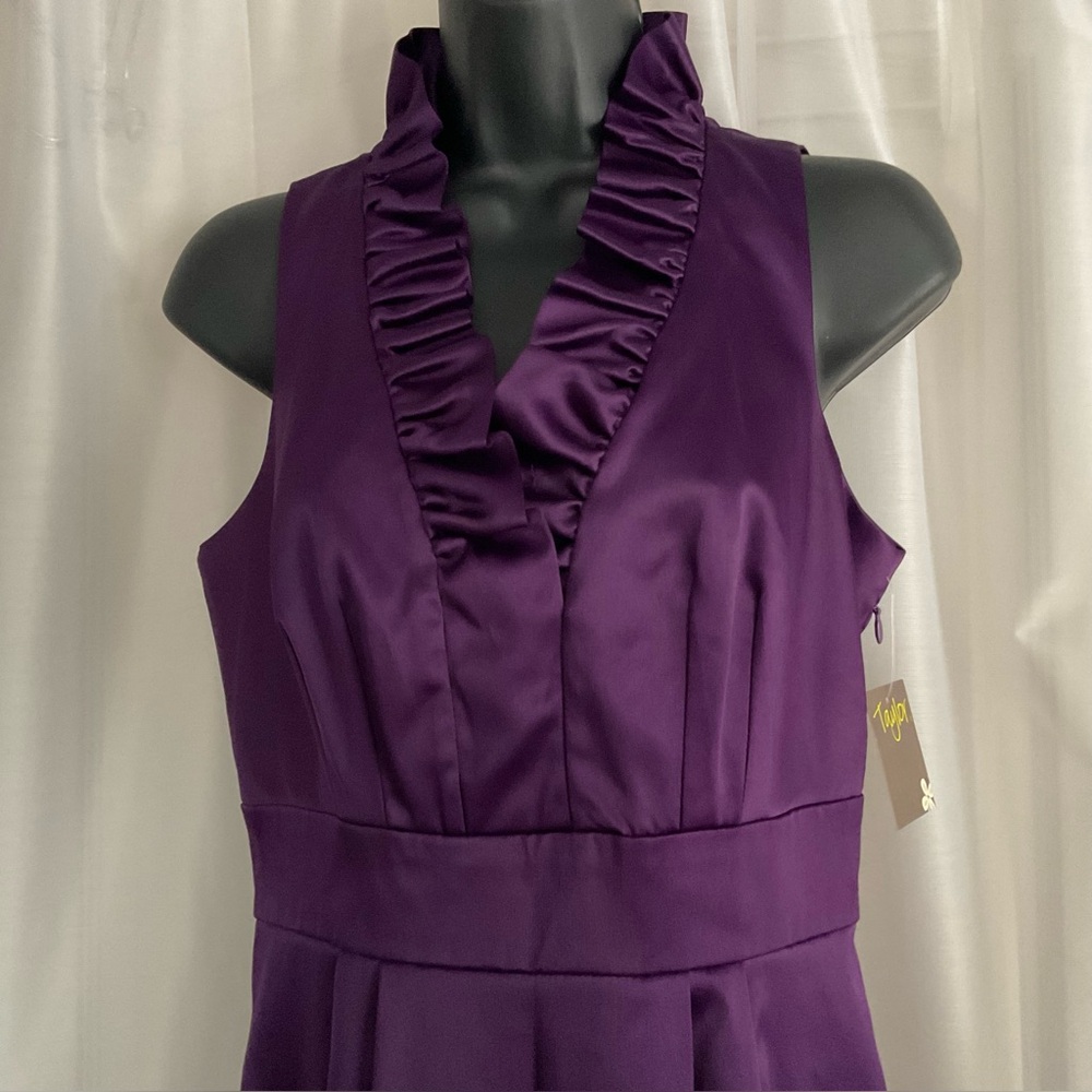 NWT Taylor Dress Sz 6 Purple Ruffles